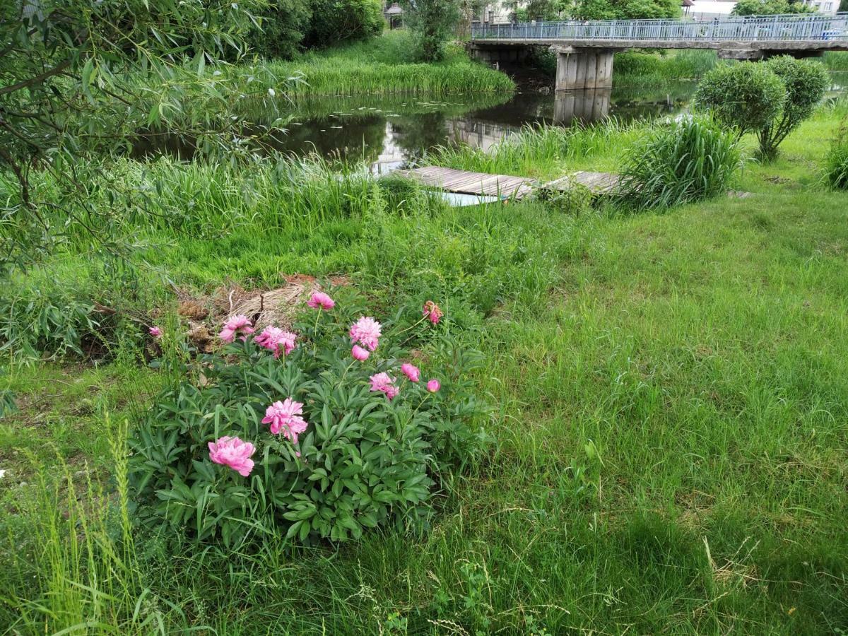 9 Min From Palanga! Luxury House On The River And Sauna Kretinga Exteriér fotografie